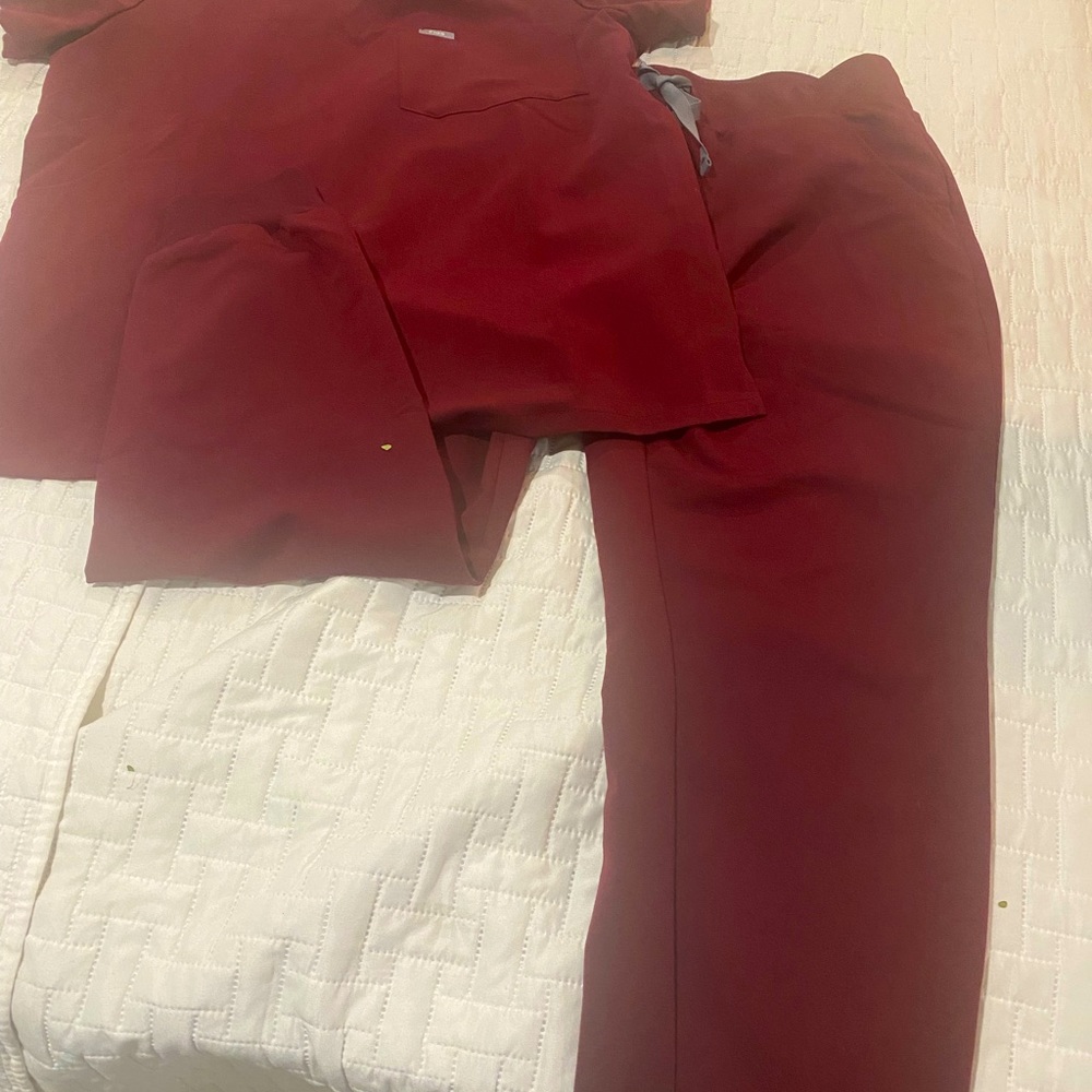 Figs medium scrub set